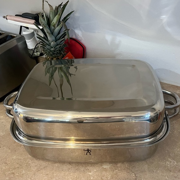 This chief is new never used - Picture 2 of 3